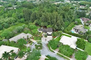 6301 SW 58th Ct, Davie, FL 33314 - Photo 9