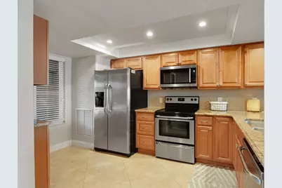 4440 NE Sandpebble Trace #104, Stuart, FL 34996 - Photo 5