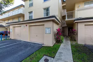 2100 Greenview Shores Blvd, Wellington, FL 33414 - Photo 3