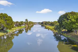 132 Parkwood Dr, Royal Palm Beach, FL 33411 - Photo 73