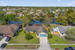 132 Parkwood Dr, Royal Palm Beach, FL 33411 - Photo 1