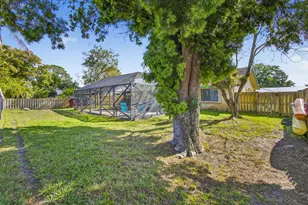 132 Parkwood Dr, Royal Palm Beach, FL 33411 - Photo 43