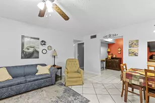 1004 Green Pine Blvd, West Palm Beach, FL 33409 - Photo 7