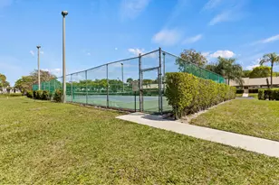 1004 Green Pine Blvd, West Palm Beach, FL 33409 - Photo 25