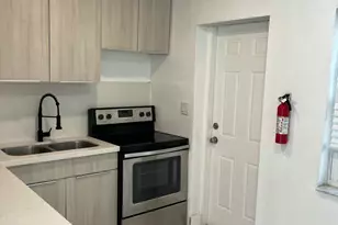 1108 NE 16th Terrace, Fort Lauderdale, FL 33304 - Photo 9