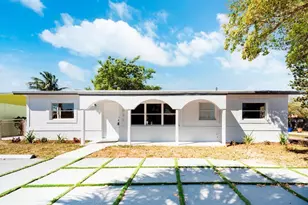 1031 SW 6th Way, Deerfield Beach, FL 33441 - Photo 1