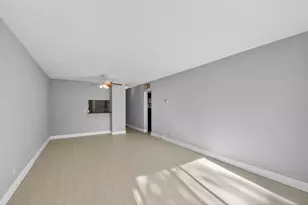 1432 S Lakeside Dr, Lake Worth Beach, FL 33460 - Photo 25