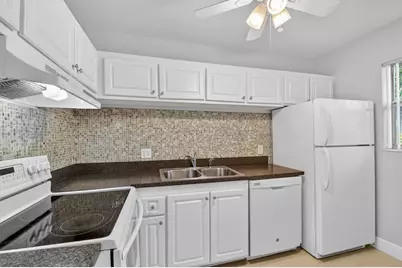 1432 S Lakeside Drive #4, Lake Worth Beach, FL 33460 - Photo 13