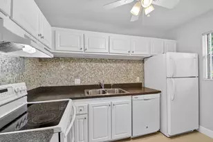 1432 S Lakeside Dr, Lake Worth Beach, FL 33460 - Photo 13