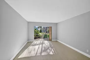 1432 S Lakeside Dr, Lake Worth Beach, FL 33460 - Photo 21