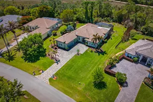 523 SW Squire Johns Ln, Palm City, FL 34990 - Photo 7