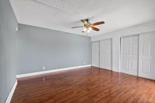 320 Woodland Rd, Palm Springs, FL 33461 - Photo 27