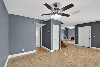 320 Woodland Road, Palm Springs, FL 33461 - Photo 17