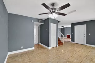 320 Woodland Rd, Palm Springs, FL 33461 - Photo 17