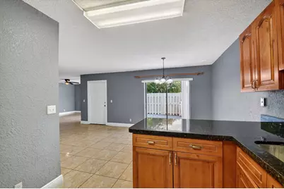 320 Woodland Road, Palm Springs, FL 33461 - Photo 15