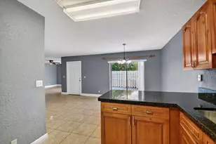 320 Woodland Rd, Palm Springs, FL 33461 - Photo 15