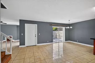 320 Woodland Rd, Palm Springs, FL 33461 - Photo 7