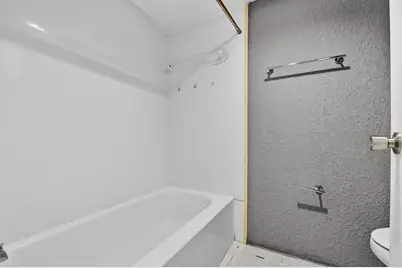 320 Woodland Road, Palm Springs, FL 33461 - Photo 43