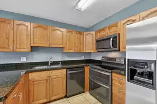 320 Woodland Rd, Palm Springs, FL 33461 - Photo 13