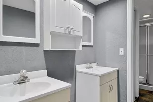 320 Woodland Rd, Palm Springs, FL 33461 - Photo 35