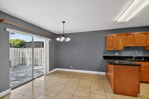 320 Woodland Rd, Palm Springs, FL 33461 - Photo 9