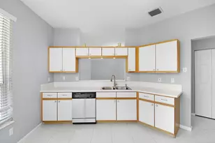 6785 SE Warwick Ln, Stuart, FL 34997 - Photo 13