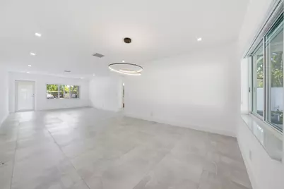 2001 NE 17th Way, Fort Lauderdale, FL 33305 - Photo 11