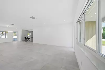 2001 NE 17th Way, Fort Lauderdale, FL 33305 - Photo 3