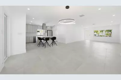 2001 NE 17th Way, Fort Lauderdale, FL 33305 - Photo 9