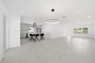 2001 NE 17th Way, Fort Lauderdale, FL 33305 - Photo 9