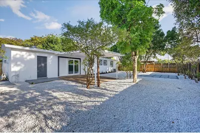 710 SW 67th Avenue, Pembroke Pines, FL 33023 - Photo 23