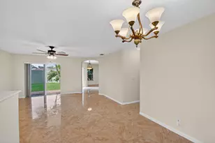 738 Perdido Heights Dr, West Palm Beach, FL 33413 - Photo 19