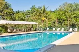 105 Royal Pk Dr, Oakland Park, FL 33309 - Photo 15