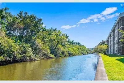 105 Royal Park Drive #3a, Oakland Park, FL 33309 - Photo 15