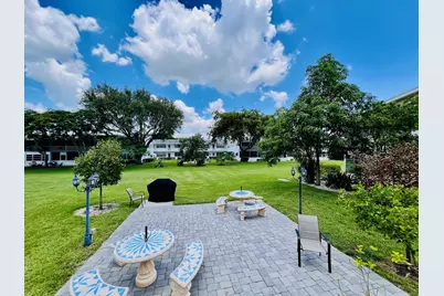 126 Andover E, West Palm Beach, FL 33417 - Photo 11