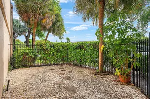 5664 Santiago Cir, Boca Raton, FL 33433 - Photo 39