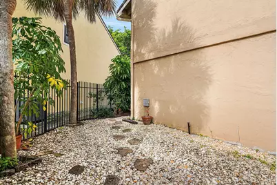 5664 Santiago Circle, Boca Raton, FL 33433 - Photo 45