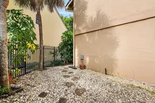5664 Santiago Cir, Boca Raton, FL 33433 - Photo 45