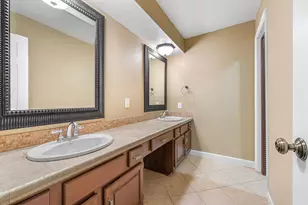 5664 Santiago Cir, Boca Raton, FL 33433 - Photo 39