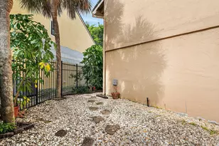 5664 Santiago Cir, Boca Raton, FL 33433 - Photo 43