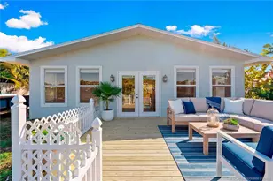 643 SE Harborview Dr, Port Saint Lucie, FL 34983 - Photo 9