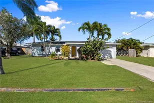 643 SE Harborview Dr, Port Saint Lucie, FL 34983 - Photo 11