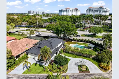 850 SW 87th Lane, Plantation, FL 33324 - Photo 1