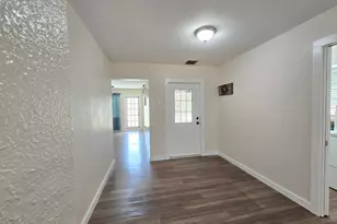 330 Barraclough St, Fort Pierce, FL 34982 - Photo 5