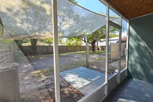 330 Barraclough St, Fort Pierce, FL 34982 - Photo 19