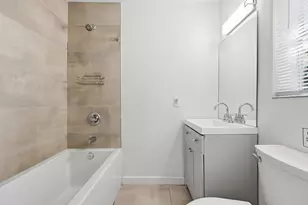 629 NE 36th St, Oakland Park, FL 33334 - Photo 11