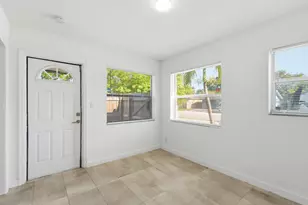 629 NE 36th St, Oakland Park, FL 33334 - Photo 13