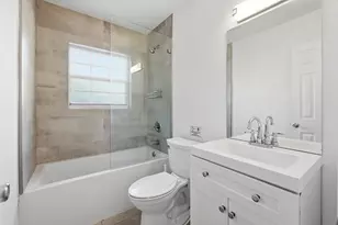 629 NE 36th St, Oakland Park, FL 33334 - Photo 11
