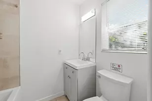 629 NE 36th St, Oakland Park, FL 33334 - Photo 37