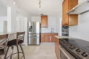 629 NE 36th St, Oakland Park, FL 33334 - Photo 3